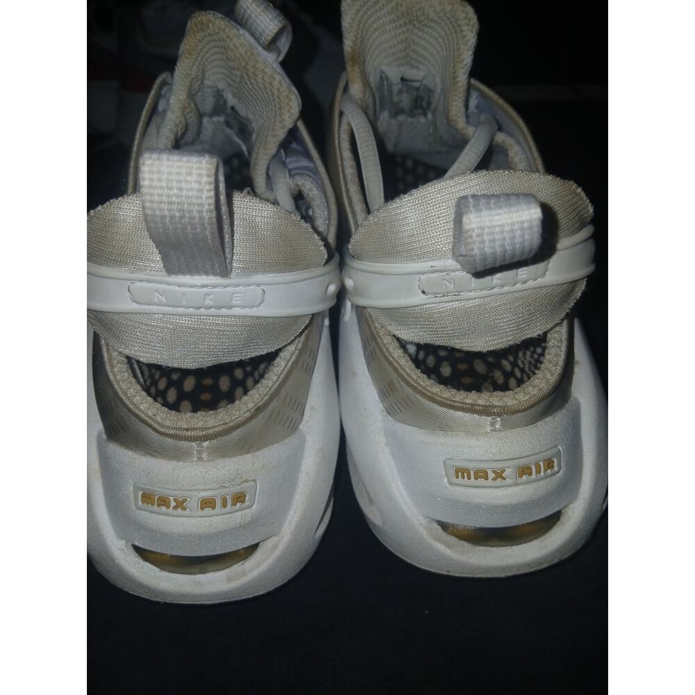 Ladies nike - Picture 2 of 9